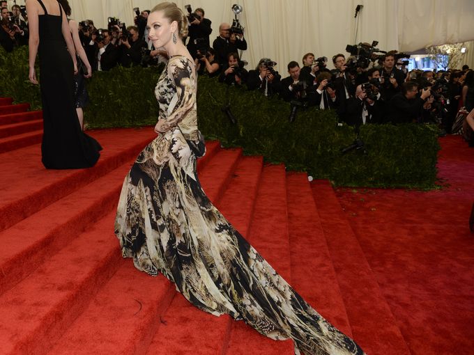 Amanda Seyfried wears a dramatic Givenchy